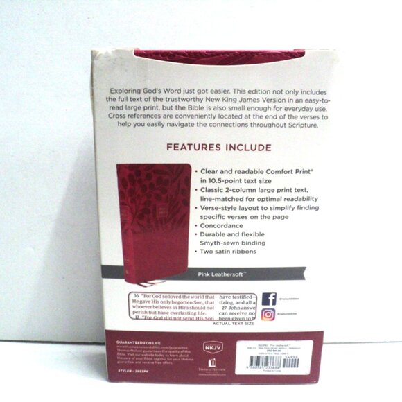 The Holy Bible: New King James Version Personal Size Large Print Reference Pink - Picture 2 of 7